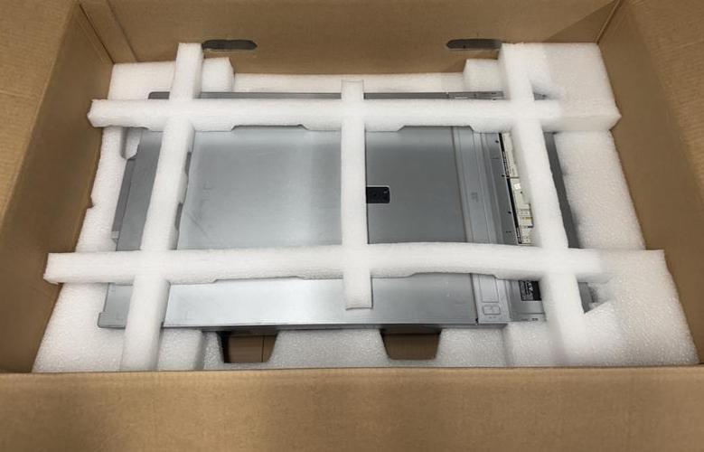 Dell PowerEdge R760 2x Gen4/5 Scalable CPU 32DIMM HBA355i 24x SFF Bay CTO Server