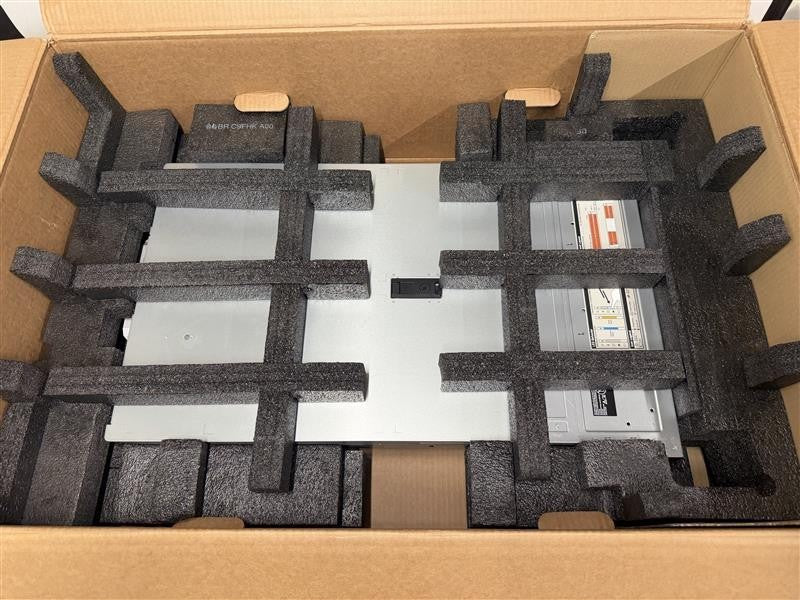 Dell PowerEdge R760 2x Gen4/5 Scalable CPU 32DIMM H755 16x SFF Bay CTO Server