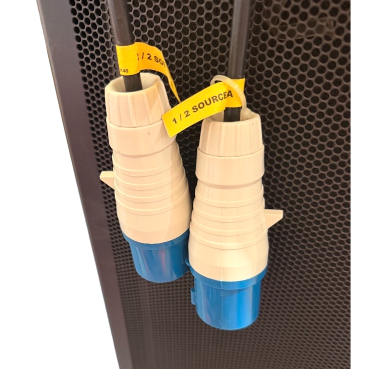 APC ACRC103 Inrow RC 300mm 42U 240V 16A IEC309 Water Cooling Server Chiller