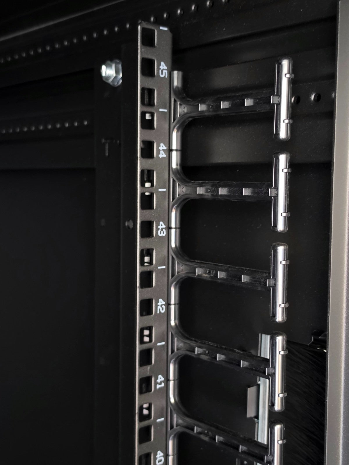 NEW CPI ZetaFrame 45U Server Rack Cabinet Enclosure 600W x 1200D TSZ1535987