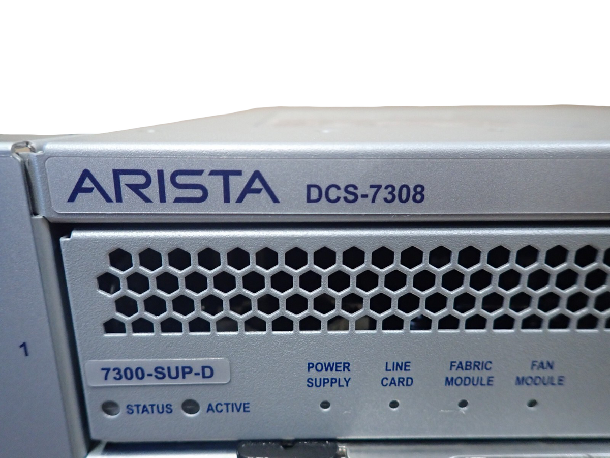 Arista DCS-7304 Switch chassis DCS-7300-SUP-D 4x DCS-7324X-FM  x  PWR-3KT-AC-B +
