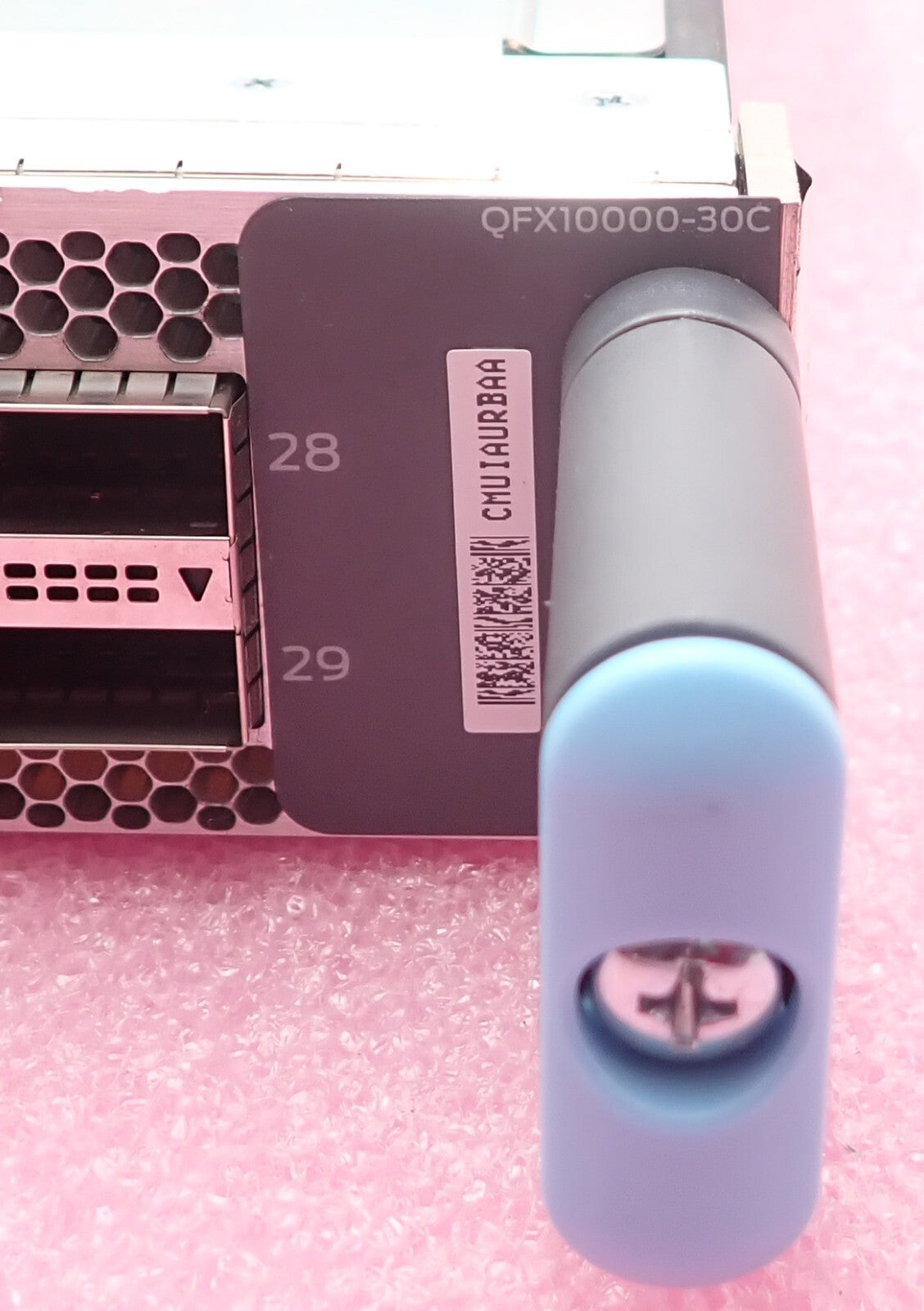 Juniper QFX10000-30C 30x 40GbE QSFP+/30x 100GbE QSFP28/96x 10GbE QSFP+ Line Card