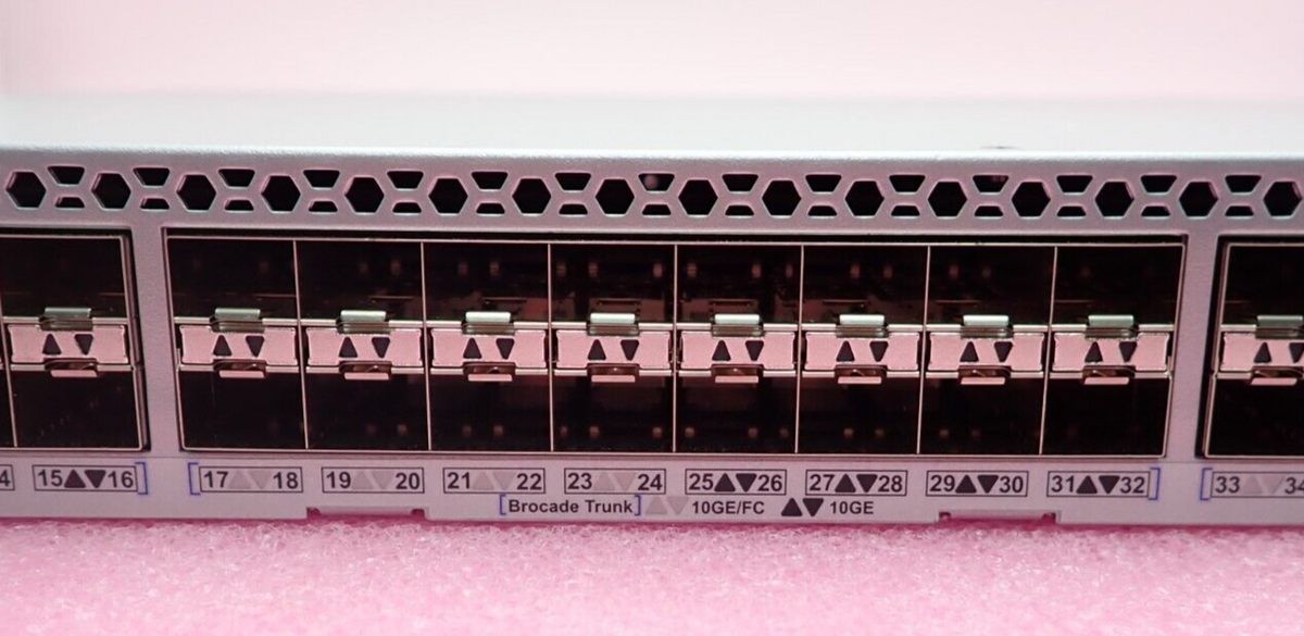 Brocade VDX 6740 BR-VDX6740-24-R 48x 1/10GbE SFP+ +4x 40Gb QSFP+ Ethernet Switch