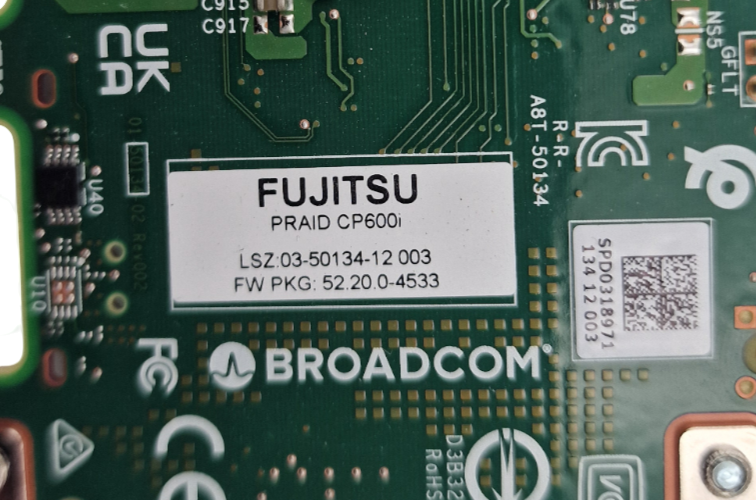 Fujitsu PRAID CP600i Tri-Mode LP 8-Port SAS 12G SATA 6G NVME RAID Controller