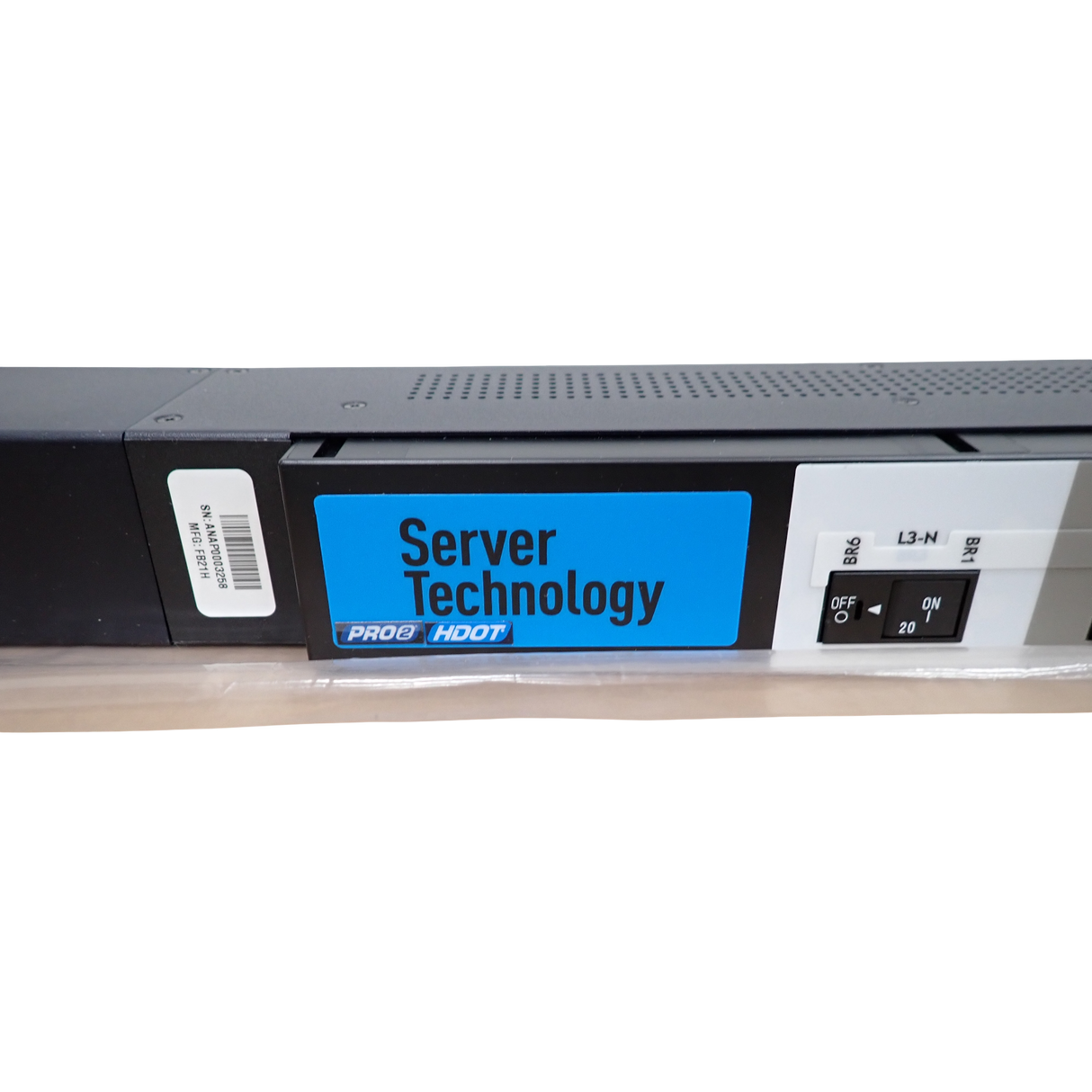 New Server Technology PRO2 0U 24x C13 12x C19 BLUE Switched PDU SEV-FB636B-532P6
