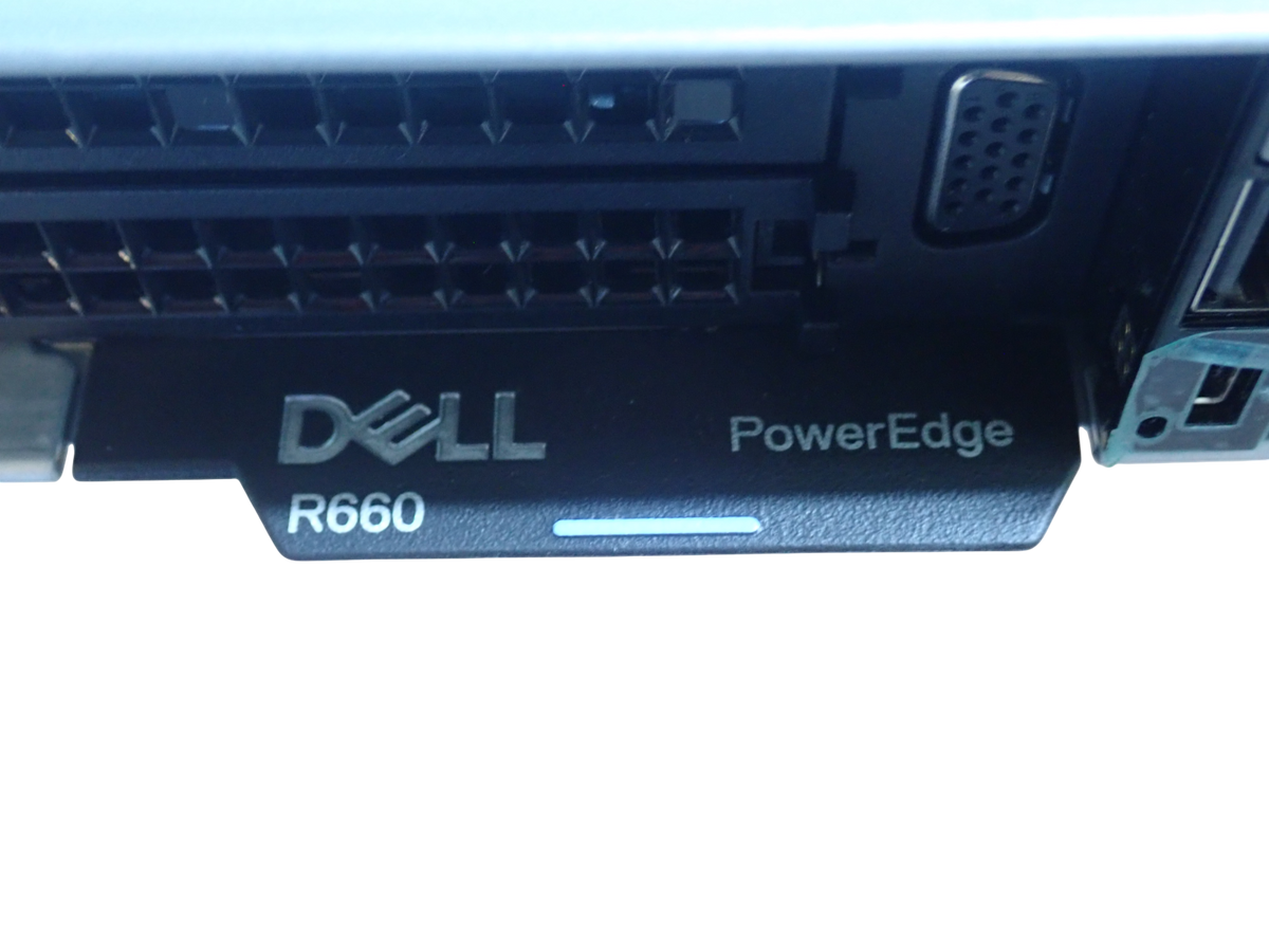 Dell PowerEdge R660 2x4/5th Gen Scalable CPU 32-DIMM DDR5 DISKLESS CTO 1U Server