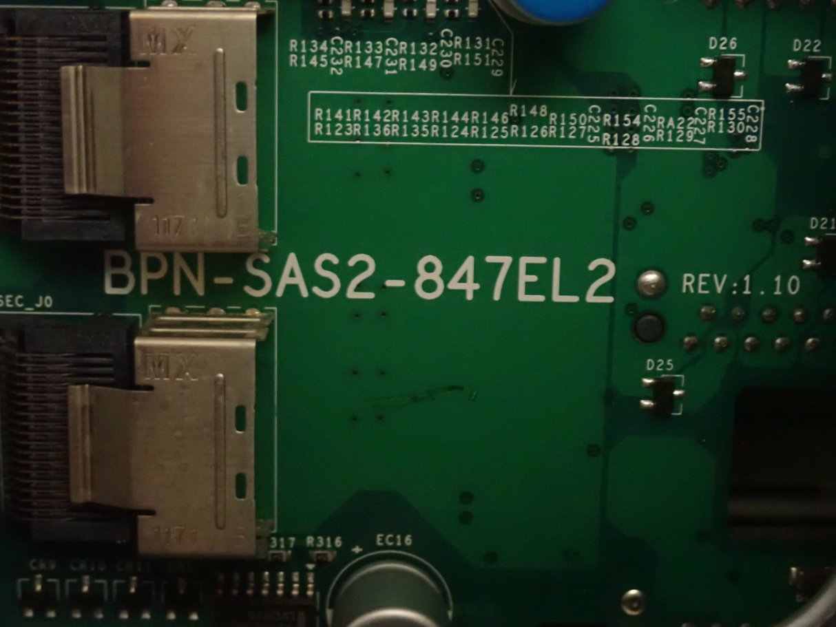 Supermicro CSE-847JBOD-14 45x 3.5" LFF CSE-PTJBOD-CB2 JBOD 4U Storage Enclosure