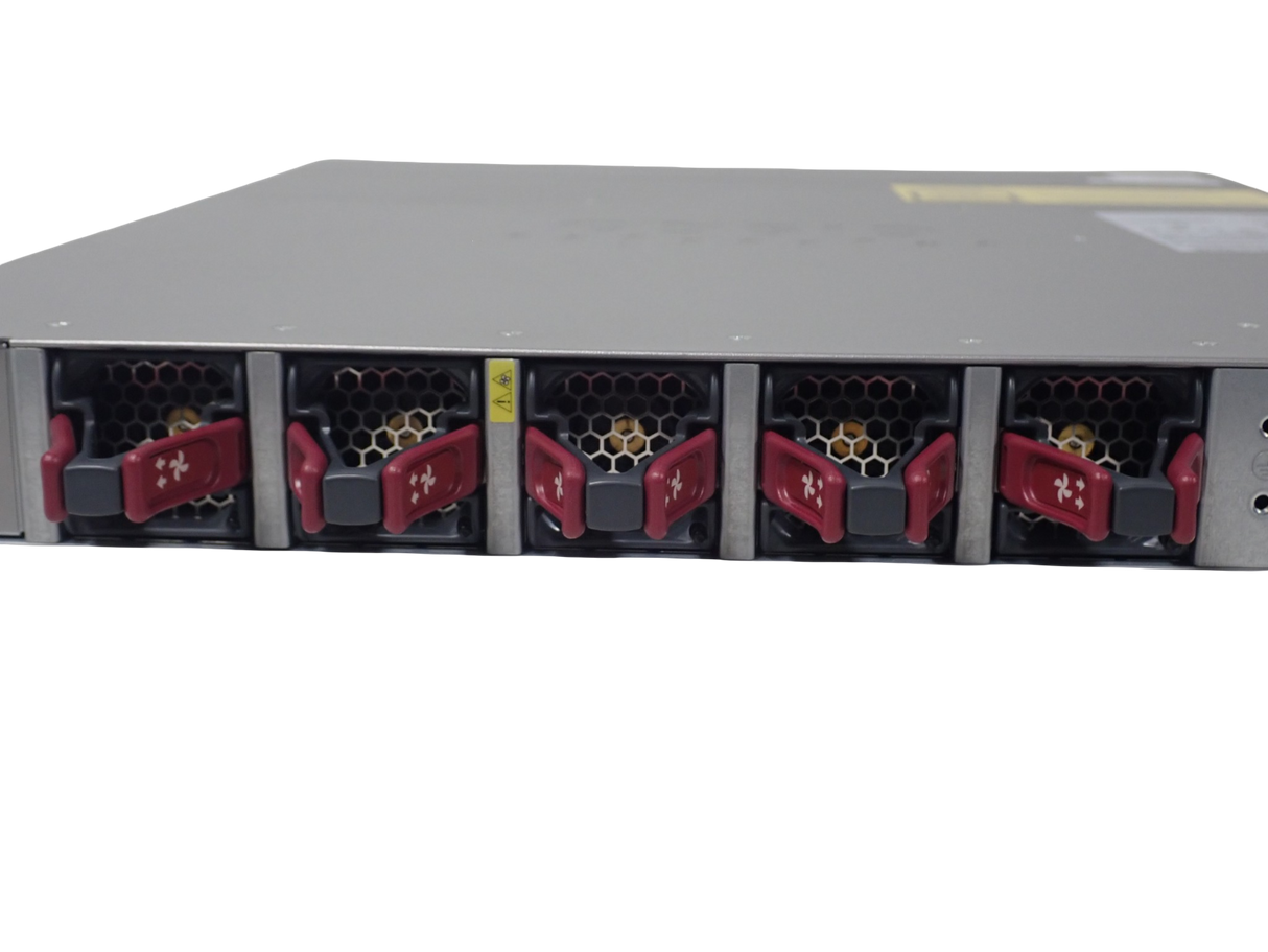 NEW Cisco Catalyst WS-C4500X-32SFP+ 40-Port 10G SFP+ C4KX-NM-8 1U Switch