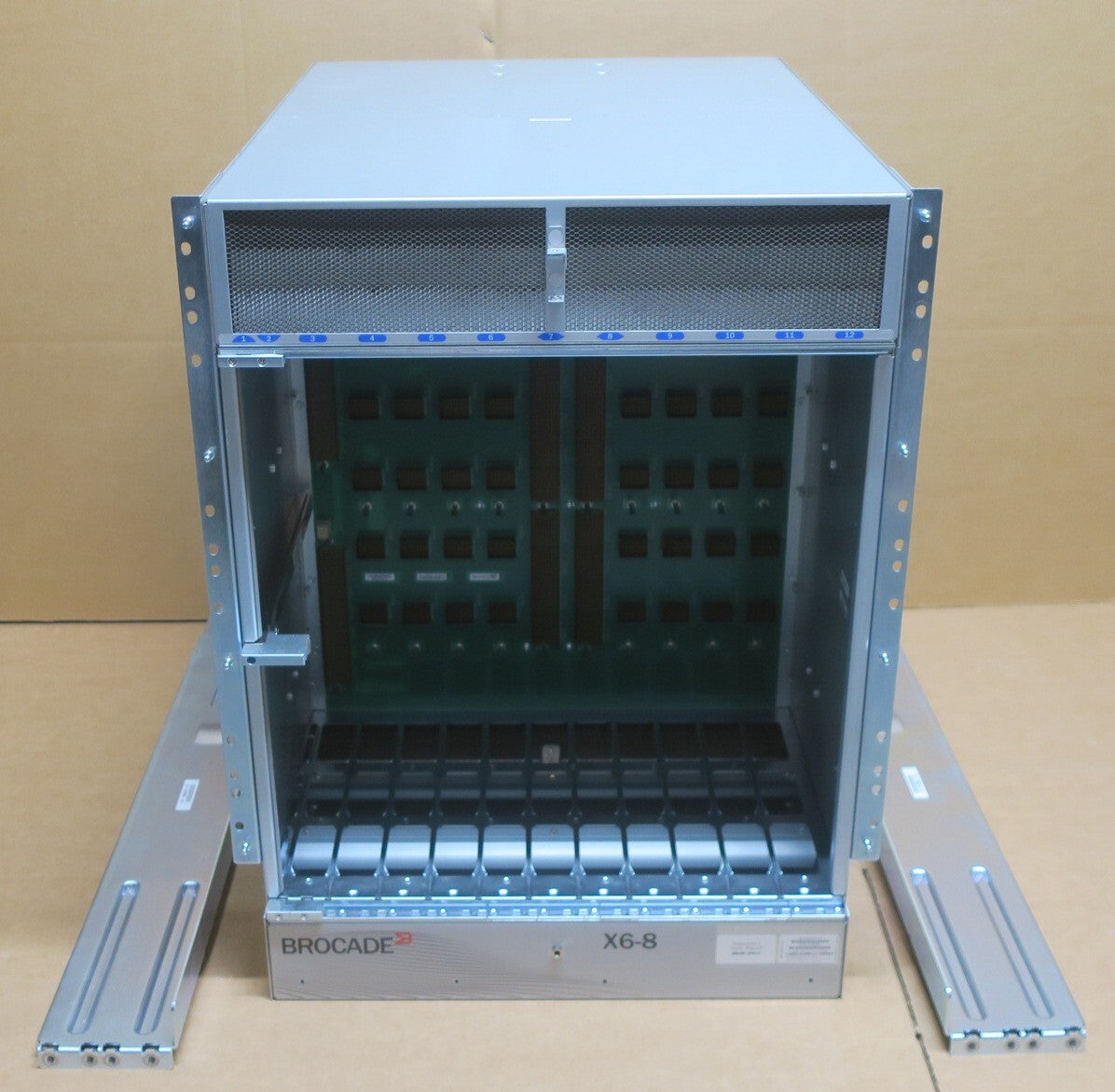 Brocade X6-8 8-Slot Gen6 Director 14U Rack Switch Blade Chassis +4x PSU +3x Fans