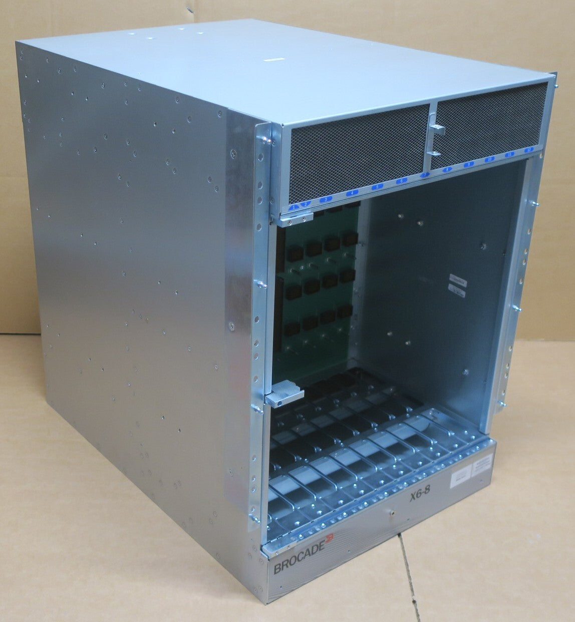 Brocade X6-8 8-Slot Gen6 Director 14U Rack Switch Blade Chassis +4x PSU +3x Fans
