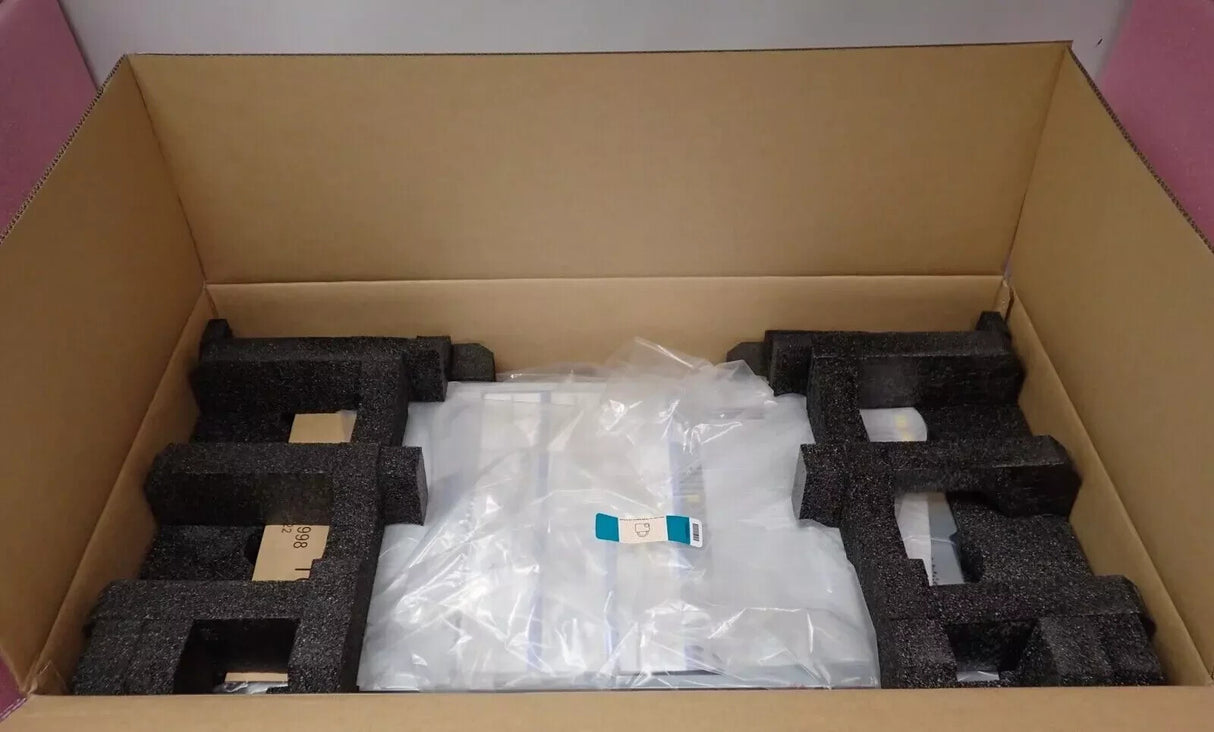 NEW Lenovo ThinkSystem SR650 2x Gen 1/2 Scalable CPU 24-DIMM 8-Bay 2U CTO Server