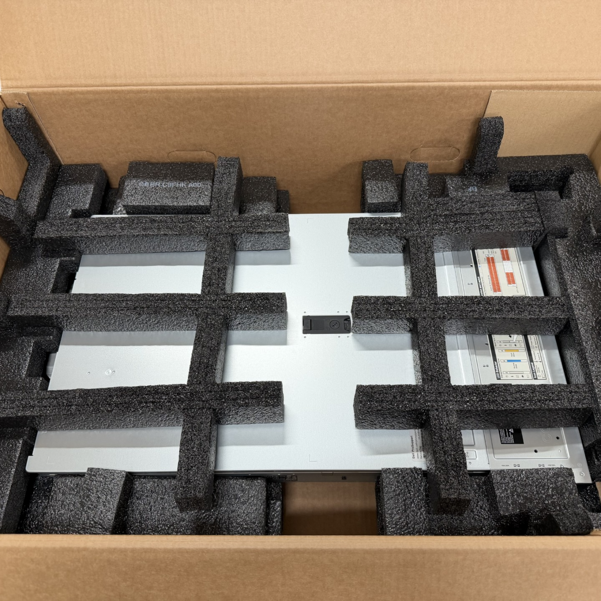 Dell PowerEdge R760 2x Gen4/5 Scalable CPU 32DIMM 16x 2.5" Bay CTO 2U Server