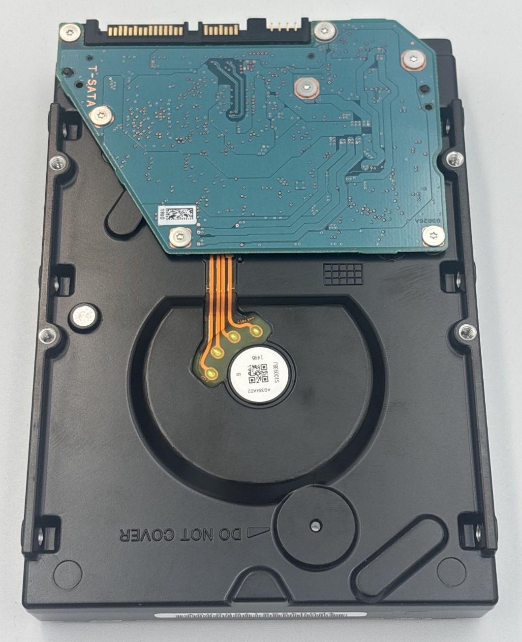 Fujitsu 2TB 7.2K 512n 2.5" SATA 6G Hot-Plug HDD 10602628073